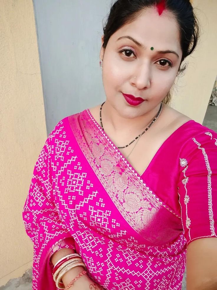 Nude aunty service available genuine